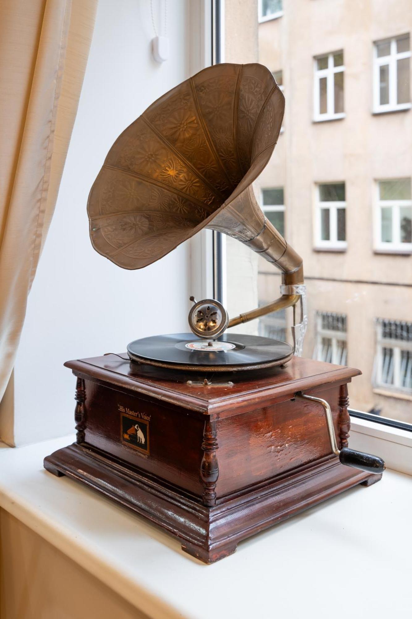 Ferienwohnung Baltic Amber In Diplomatic District & Free Parking Riga Exterior foto